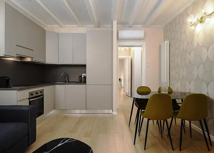 Classbnb - Central Apartment Near Castello Sforzesco